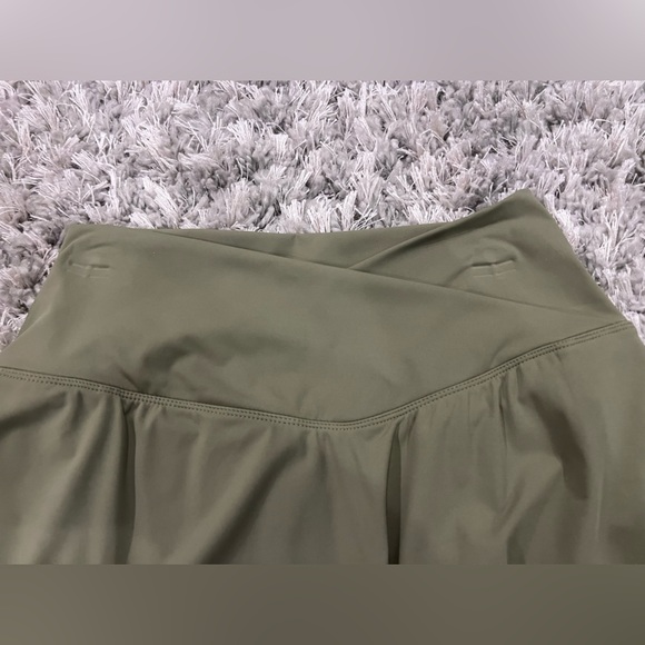 NWT Halara skort. Size large. Super soft and comfy! - Picture 2 of 8